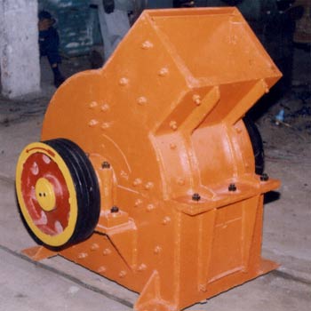 錘式破碎機(jī) 河南力博機(jī)械規(guī)格型號及價格 鄂式破碎機(jī) 立式?jīng)_擊破碎機(jī) 立式復(fù)合破碎機(jī) 新型振動篩